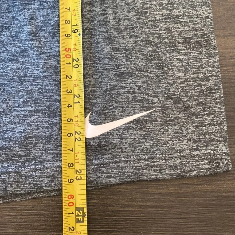 Nike Dri fit gray tank top size XS - Picture 7 of 7